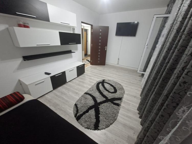 Apartament cu 2 camere decomandat în Alexandru cel Bun