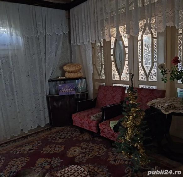 Casă cu 6 camere în Ciuchici