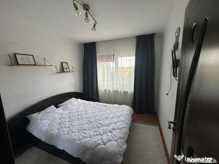 Apartament cu 2 camere decomandat în Rovine