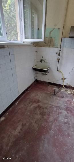 Casă cu 2 camere cu Teren 333 Mp în Mărăști