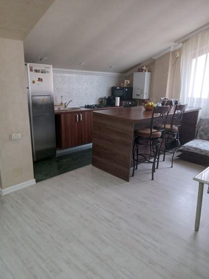 Apartament cu 3 camere în Cug