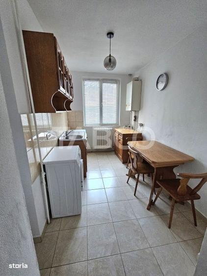 Apartament cu 2 camere decomandat, mobilat în Central