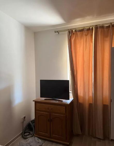 Apartament cu 2 camere decomandat, mobilat în Păcii