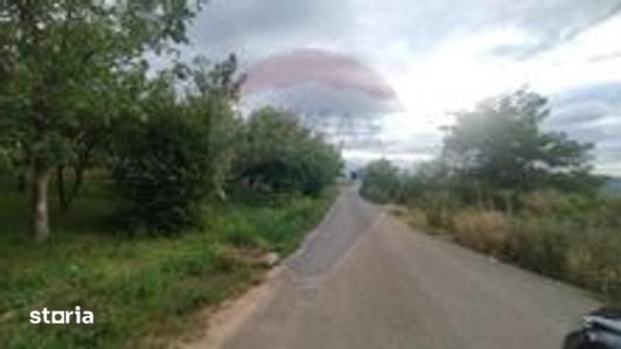 Teren de 2900 mp, în Central