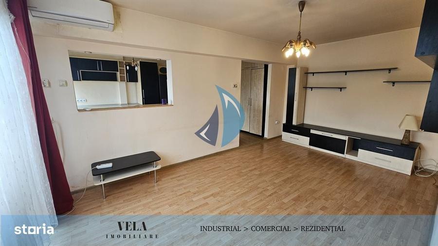 Apartament cu 3 camere decomandat în Cornișa
