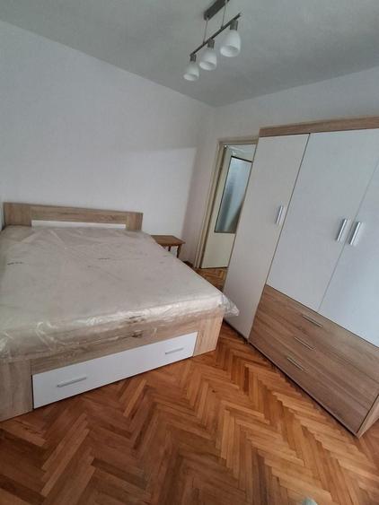 Apartament cu 2 camere semidecomandat în Rogerius