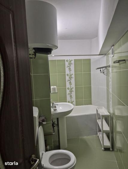 Apartament cu 3 camere decomandat în Iancului