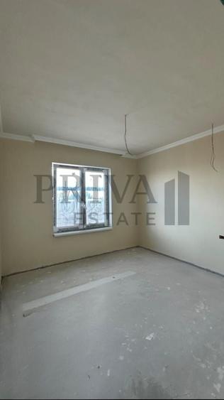 Duplex cu 5 camere cu Canalizare în Moșnița Nouă