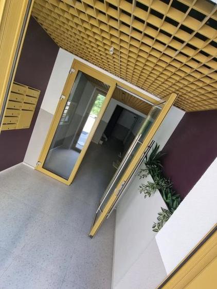 Apartament cu 3 camere decomandat în Faleza Nord