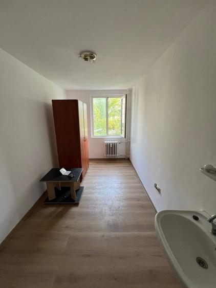 Apartament în Micro 19