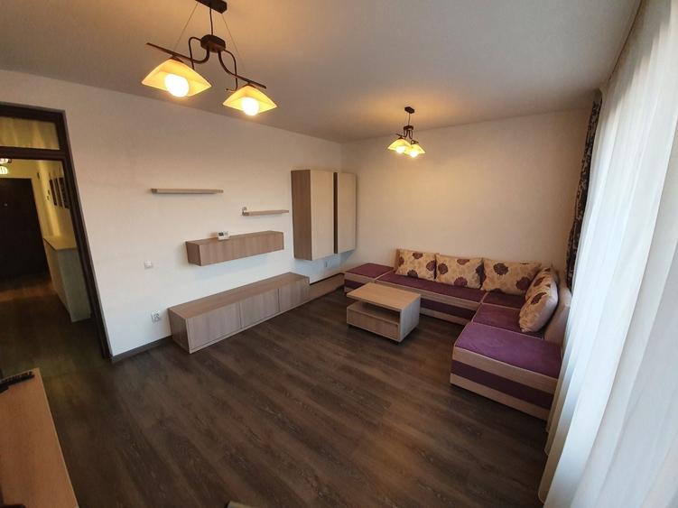Apartament cu 2 camere decomandat în Borhanci