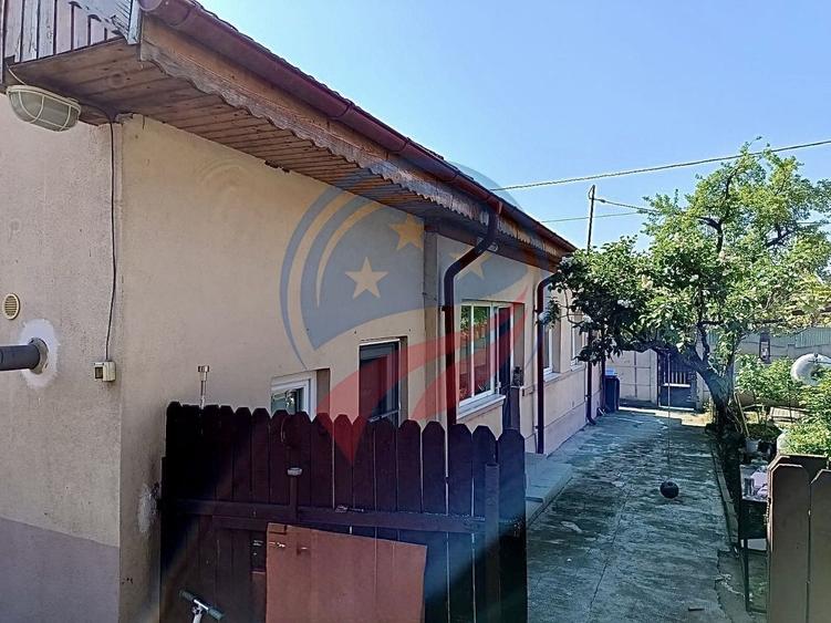 Casă individuală cu 3 camere cu Canalizare în Coșoveni