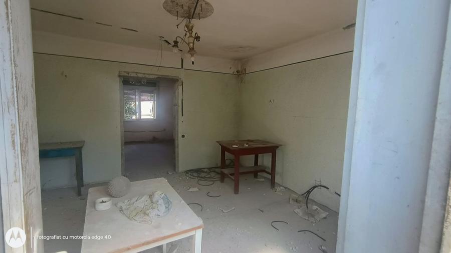 Casă cu 5 camere cu Teren 700 Mp în Gării