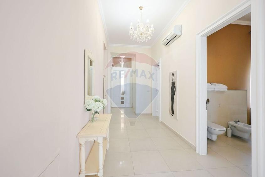 Apartament cu 2 camere decomandat, mobilat în Ultracentral