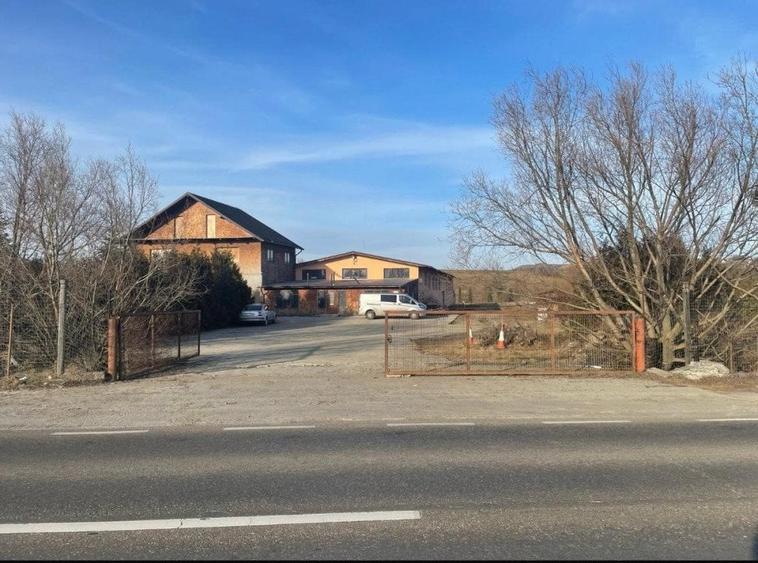 Spațiu industrial, de 500 mp, în Exterior Nord