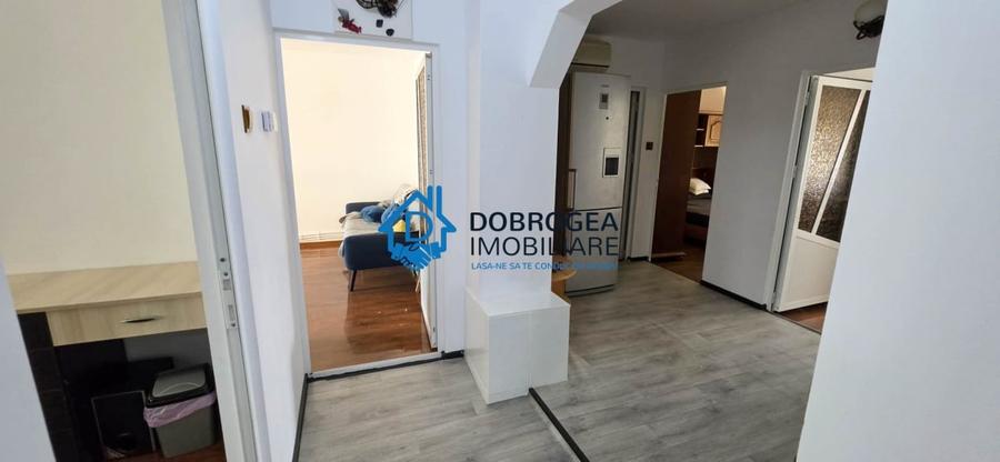 Apartament cu 4 camere decomandat, mobilat în E3