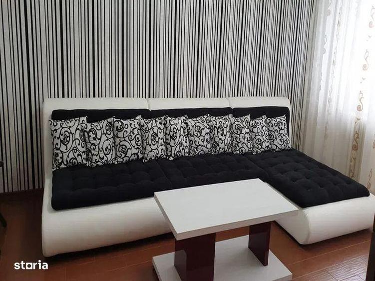 Apartament cu 3 camere decomandat, mobilat în Central