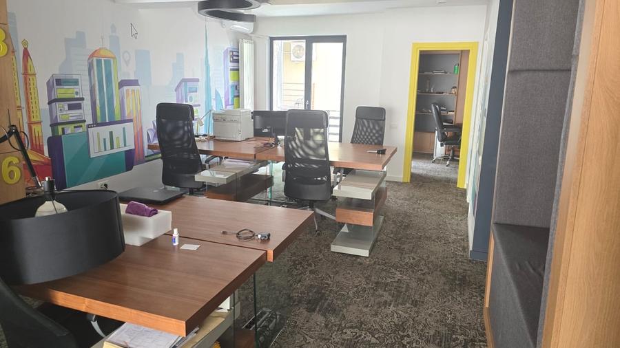Casă cu 5 camere cu Teren 150 Mp în Kiseleff