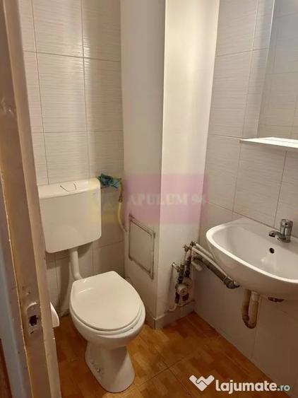 Apartament cu 3 camere decomandat în Rahova