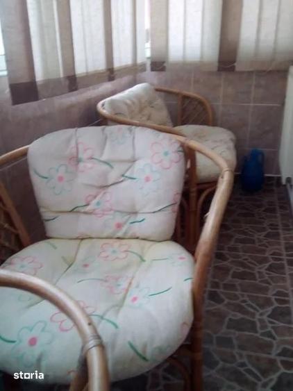 Apartament cu 3 camere decomandat în Tineretului