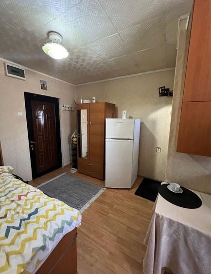 Garsonieră nedecomandată în Titan