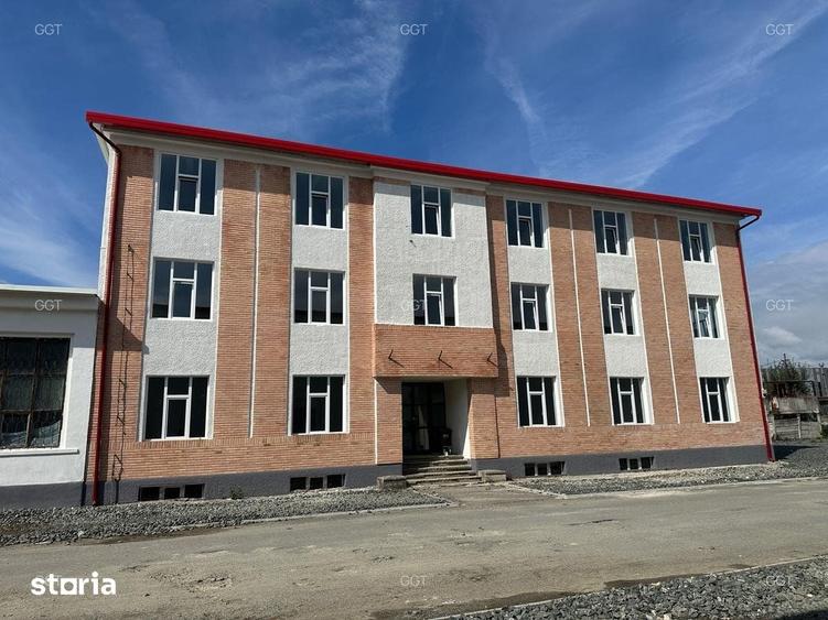 Spațiu comercial, de 900 mp, în Central