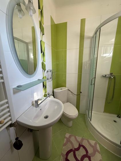 Apartament cu 2 camere semidecomandat în 1 Mai