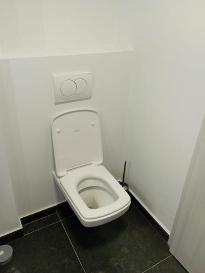 Apartament cu 2 camere semidecomandat în Florești