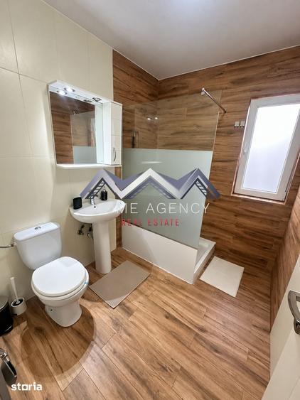 Casă cu 4 camere cu Teren 200 Mp în Central
