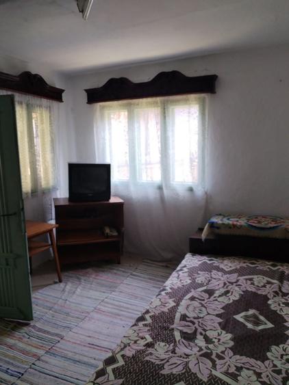 Teren si casa de vanzare - 3