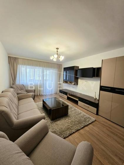 Apartament cu 2 camere decomandat, mobilat în City Park Mall