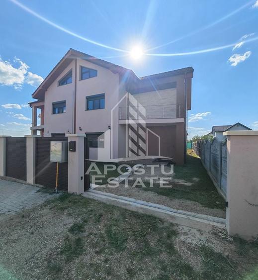 Duplex cu 5 camere cu Canalizare în Giarmata