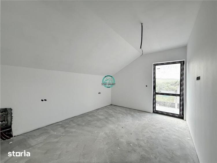 Casă cu 5 camere cu Teren 500 Mp în Corunca