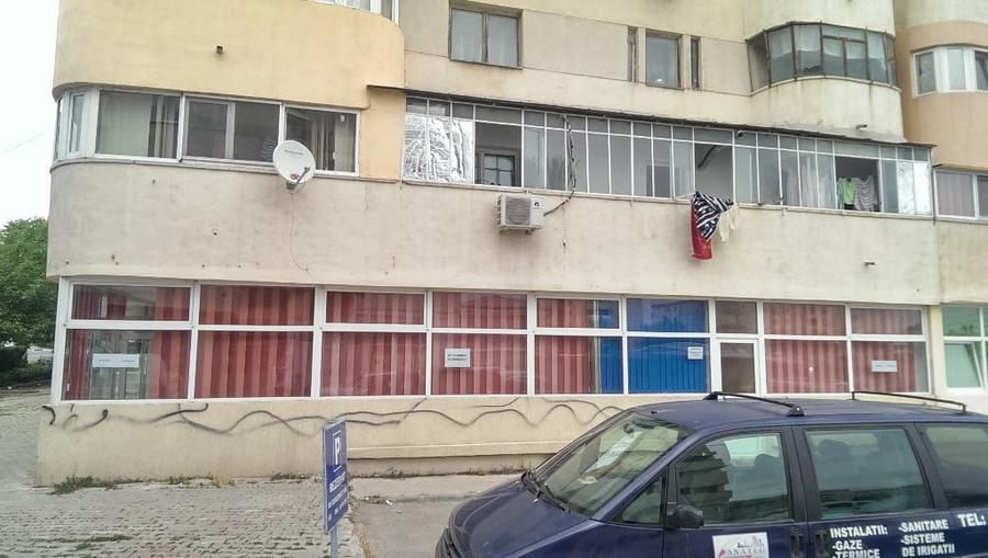 Spațiu comercial, de 120 mp, în Casa Cărții