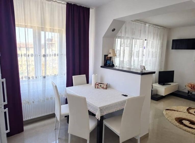Apartament cu 2 camere decomandat în Ultracentral