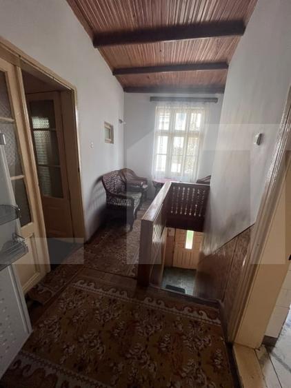 Casă cu 5 camere cu Canalizare în Ultracentral