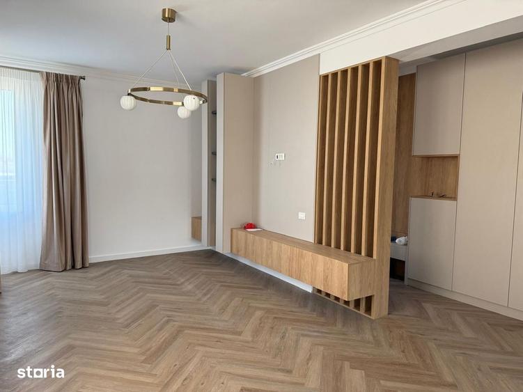 Casă cu 4 camere în Pasărea