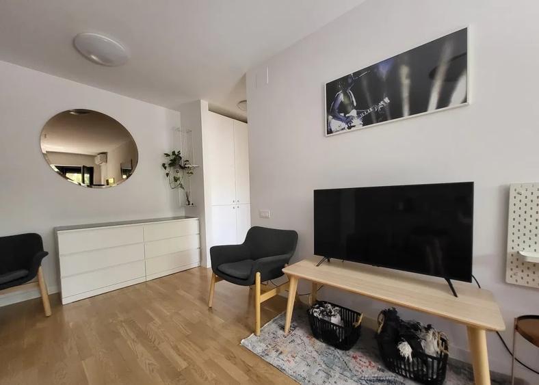 Apartament cu 2 camere decomandat, mobilat în Domenii