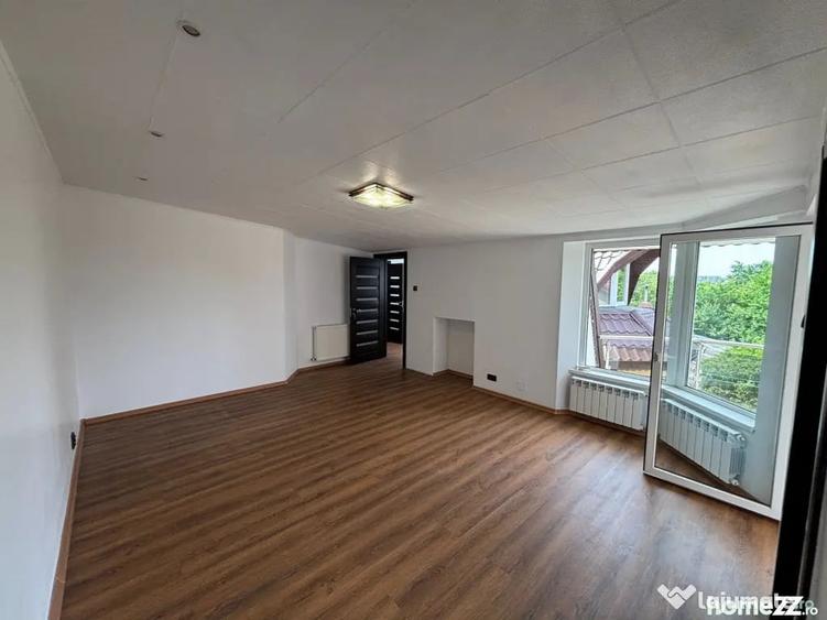 Casă cu 5 camere cu Teren 300 Mp în Colentina