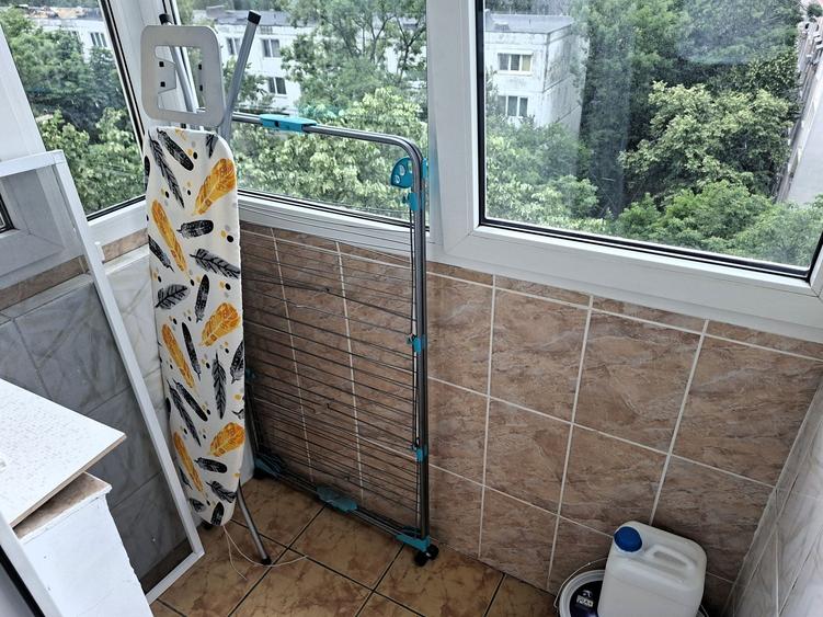 Apartament cu 2 camere decomandat în Drumul Taberei