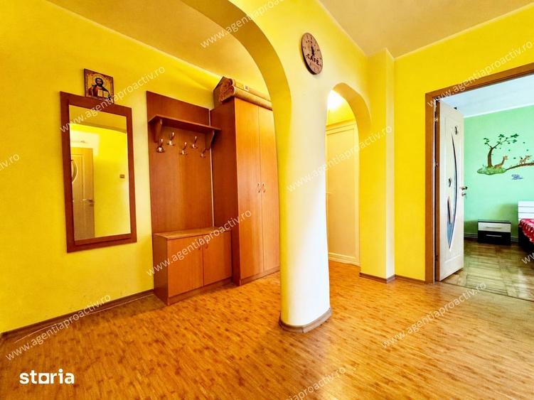 Apartament cu 2 camere decomandat în Port