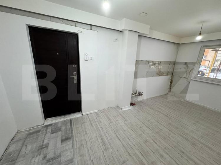 Apartament cu 4 camere decomandat în Valea Rosie