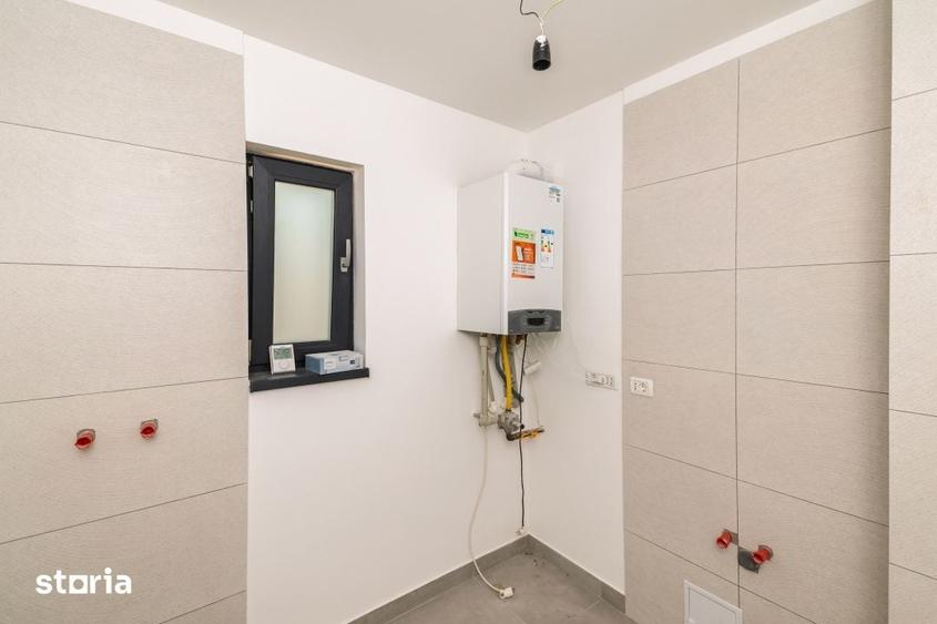 Casă cu 5 camere cu Teren 663 Mp în Mărăcineni
