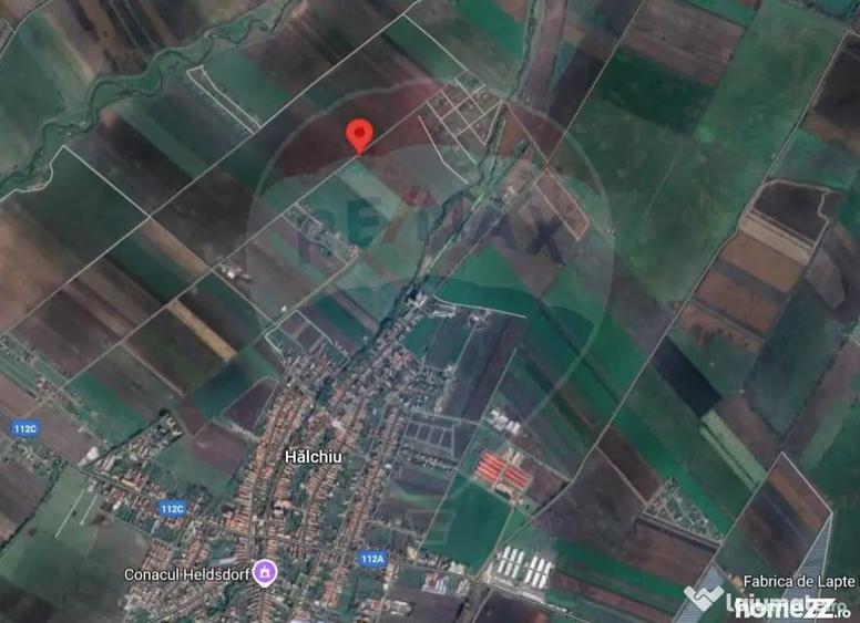 Teren de 3500 mp, în Hălchiu