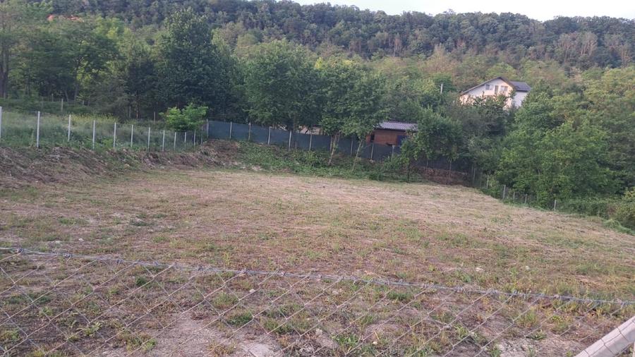 Teren Construcții intravilan de 1045 mp, în Bârnova