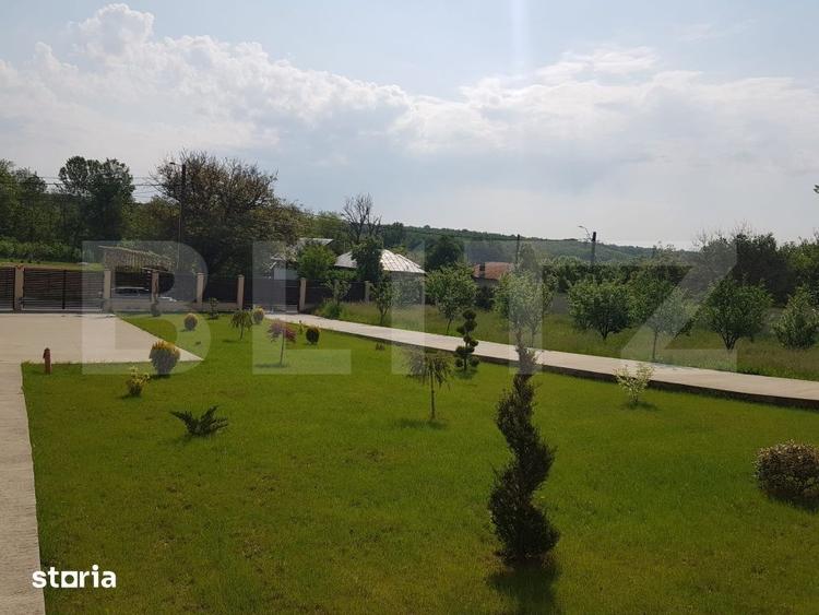 Casă cu 6 camere cu Teren 3173 Mp în Central