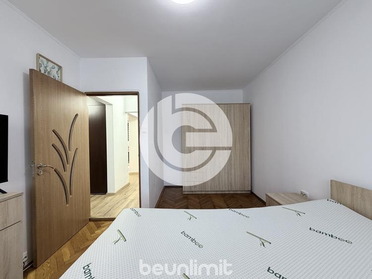 Apartament cu 3 camere decomandat, mobilat în Central