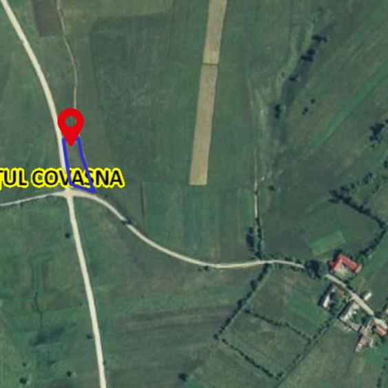 Teren intravilan de 1045 mp, în Barcani