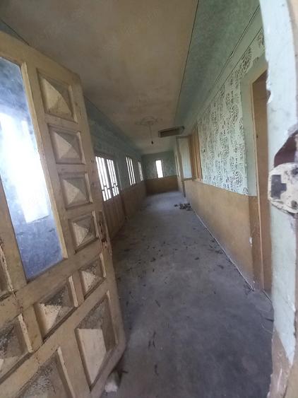 Casă cu 3 camere cu Teren 7300 Mp în Băleasa
