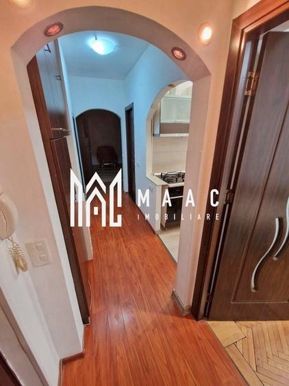 Apartament cu 3 camere semidecomandat, mobilat în Cedonia